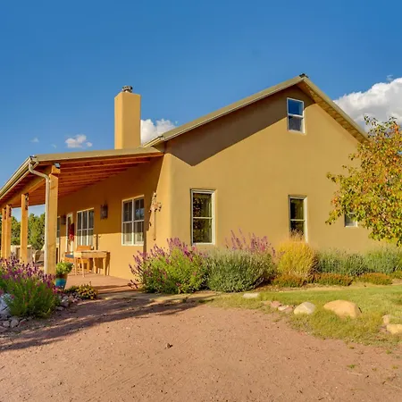 Holiday home Hidden Gem - Nestled In Tesuque Hills! *