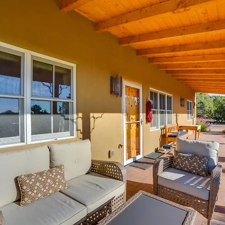 Hidden Gem - Nestled In Tesuque Hills!