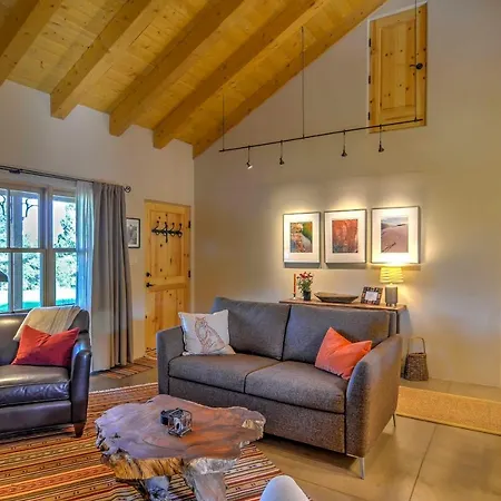 Hidden Gem - Nestled In Tesuque Hills! *