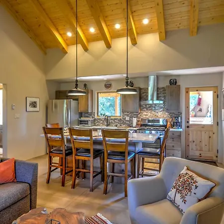 Hidden Gem - Nestled In Tesuque Hills! Santa Fe