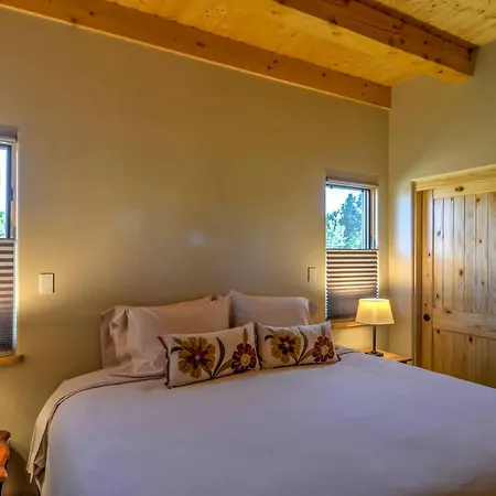 Hidden Gem - Nestled In Tesuque Hills! Holiday home *