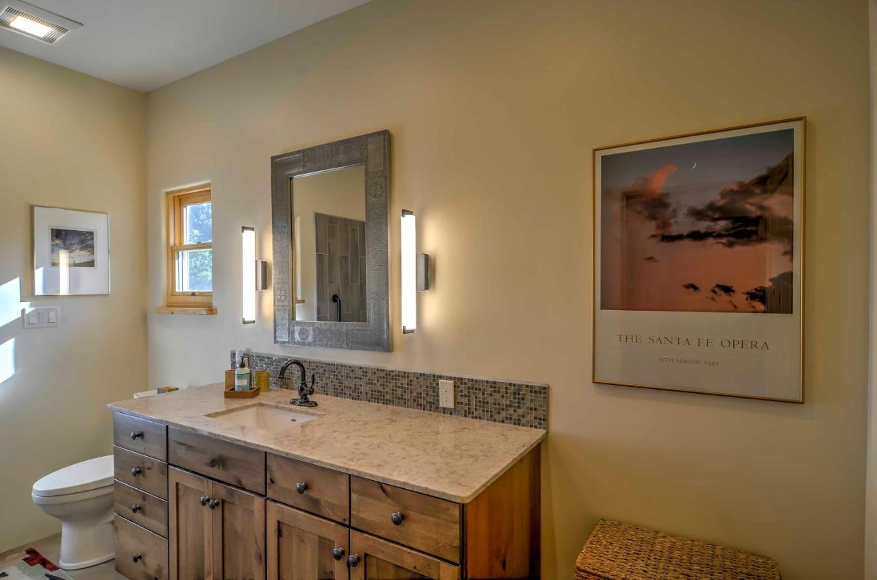 Hidden Gem - Nestled In Tesuque Hills!